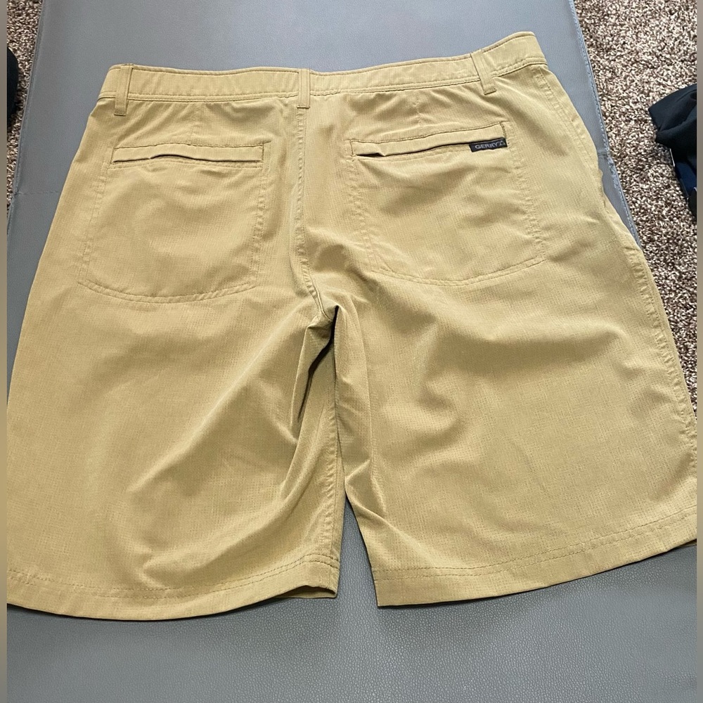 EUC Gerry Men’s 2 Pair Hiking Shorts - Picture 3 of 5